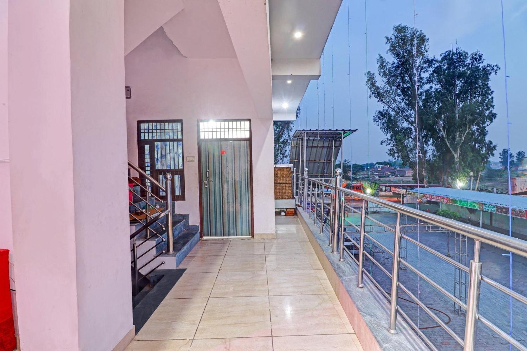 Hotel O Choice Guest House Vrindāvan Exterior photo